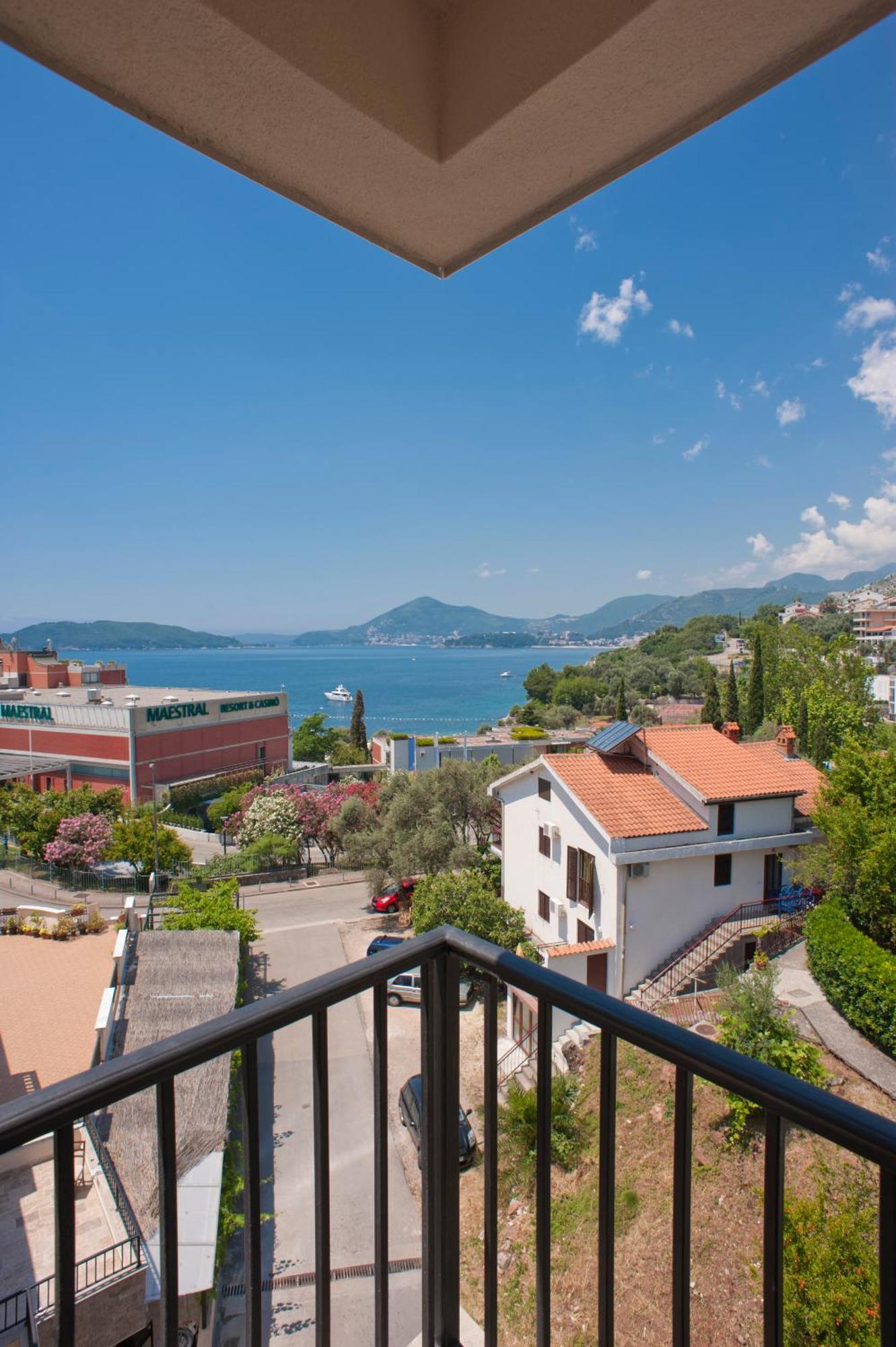 Guest House Przno Bay Sveti Stefan Pokoj fotografie